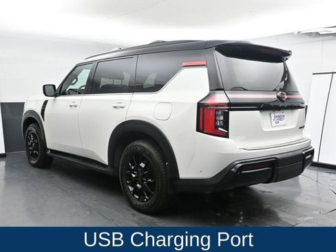 Used 2025 Nissan Armada PRO-4X image 8