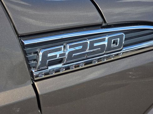 Used 2015 Ford F250 XLT w/ XLT Value Package RWD image 25
