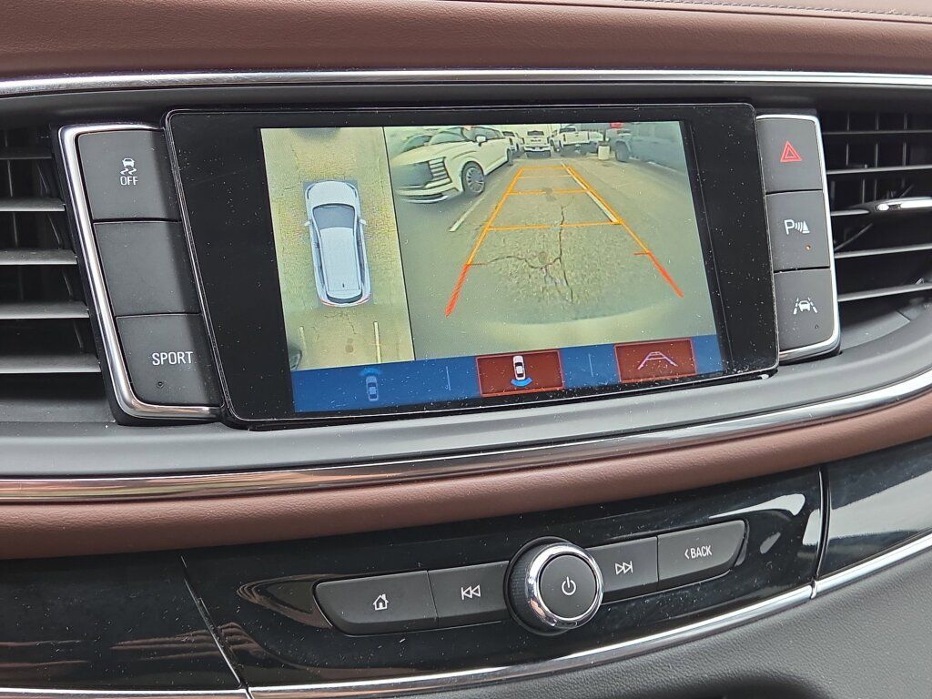 Used 2018 Buick Enclave Avenir w/ Avenir Technology Package FWD image 25