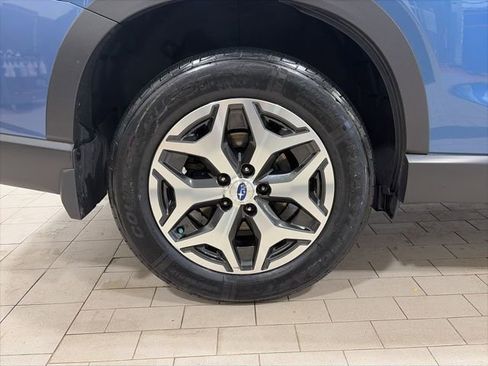 Used 2019 Subaru Forester Premium w/ All-Weather Package image 23