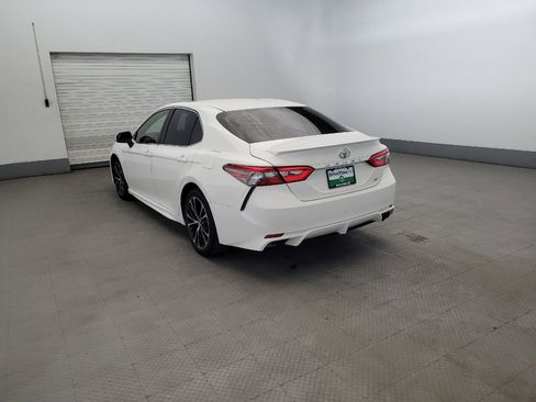 Used 2018 Toyota Camry SE w/ Convenience Package FWD image 5