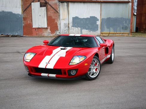 Used 2005 Ford GT image 8