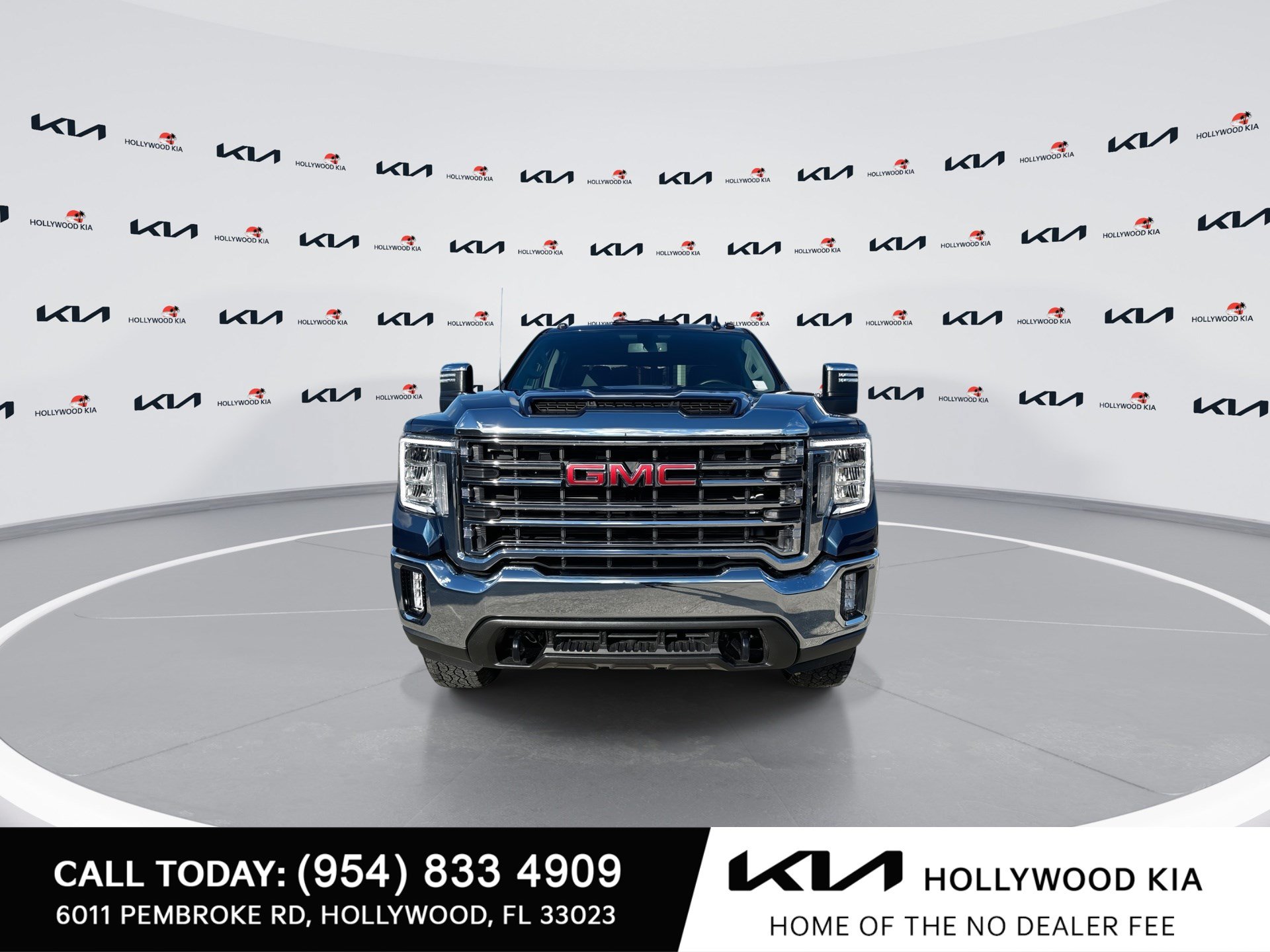 Used 2023 GMC Sierra 2500 SLT AWD/4WD image 3