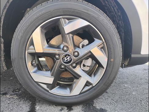 New 2026 Hyundai Venue SEL image 6