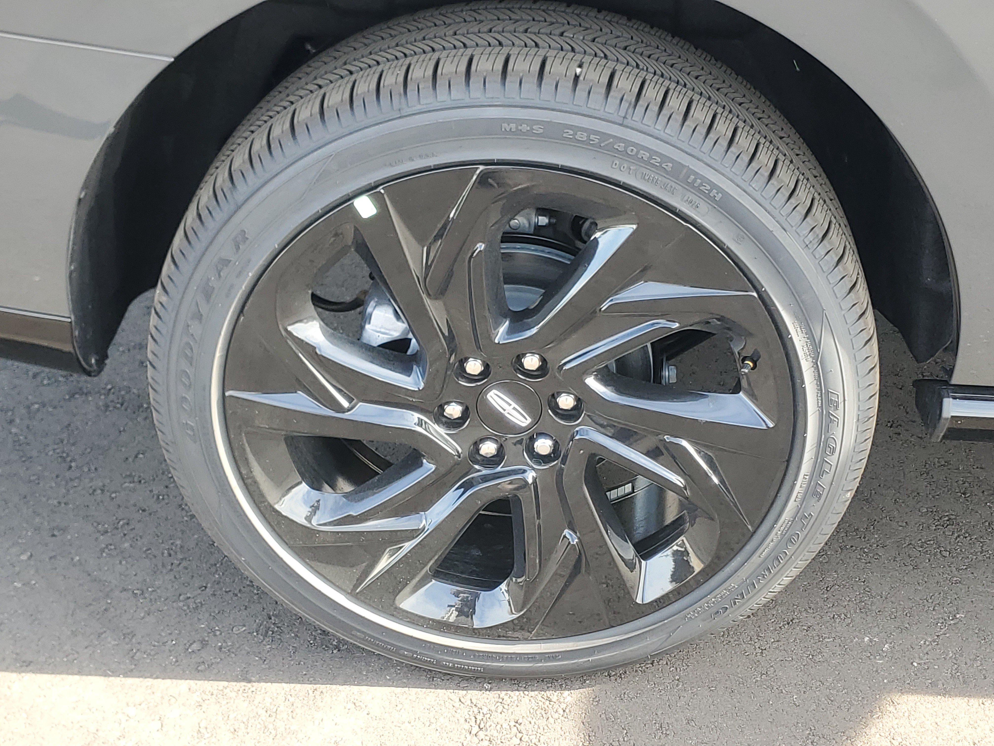 New 2027 Lincoln Navigator Black Label AWD/4WD image 5