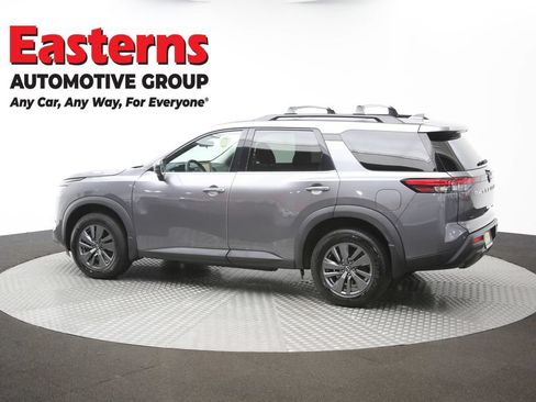 Used 2024 Nissan Pathfinder SV AWD/4WD image 60