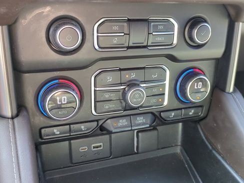 Used 2021 Chevrolet Tahoe LT image 20