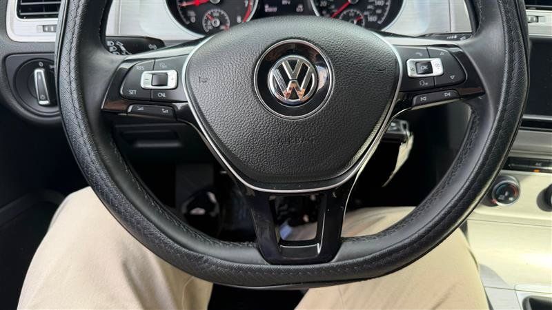 Used 2016 Volkswagen Golf S FWD image 24