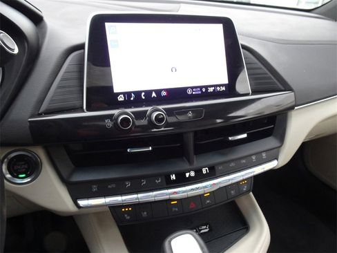 Certified 2023 Cadillac CT4 Premium Luxury image 20