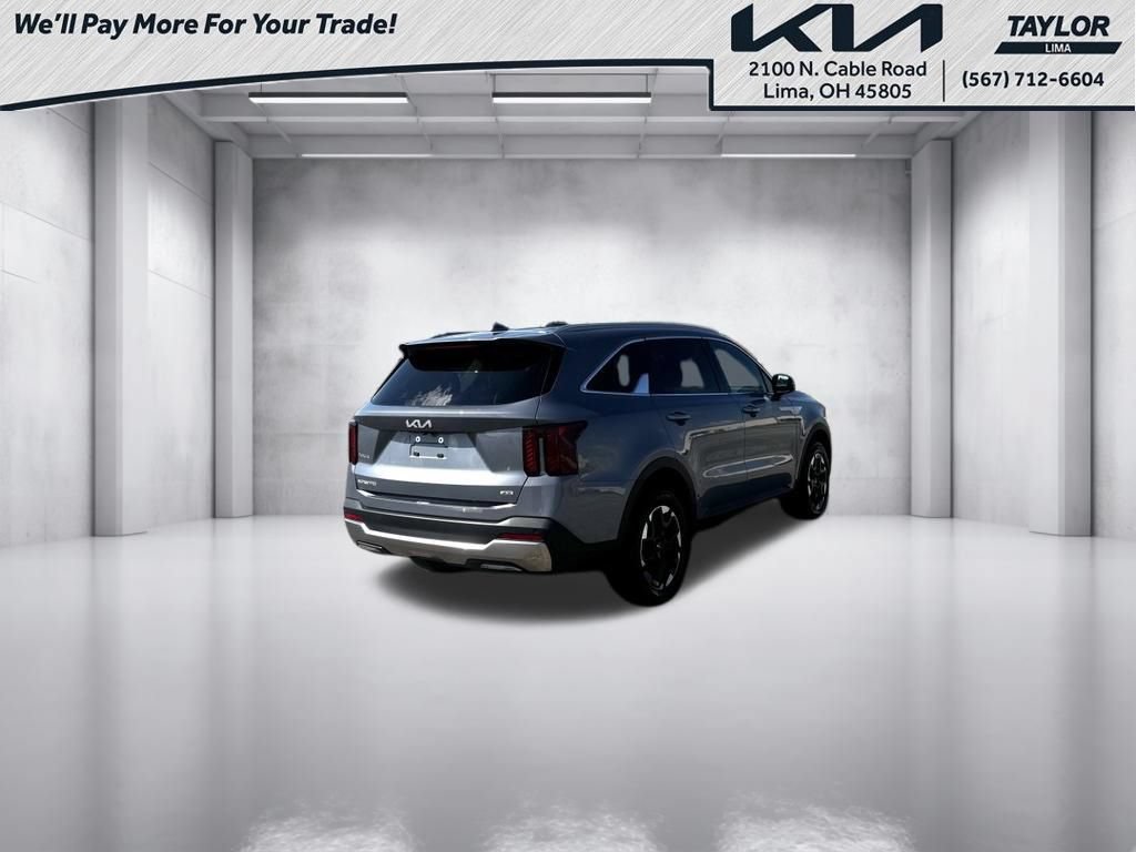 Used 2024 Kia Sorento S AWD/4WD image 2
