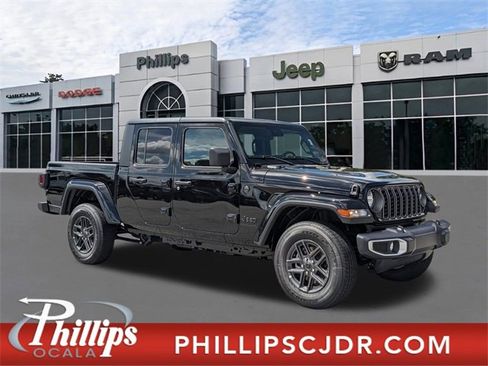 New 2025 Jeep Gladiator Sport image 1