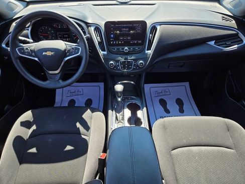 Used 2022 Chevrolet Malibu LT FWD image 19