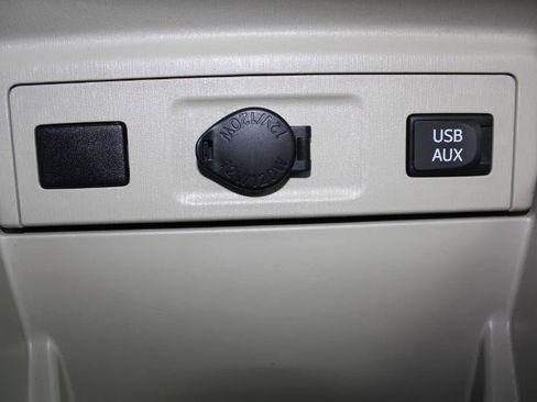 Used 2012 Toyota Prius V Three w/ Preferred Accessory Pkg FWD image 33