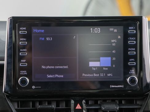 Used 2021 Toyota Corolla LE FWD image 19