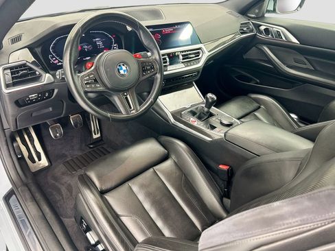 Used 2022 BMW M4 Coupe w/ Executive Package RWD image 9