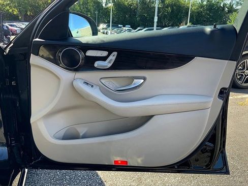 Used 2018 Mercedes-Benz C 300 4MATIC Sedan image 19