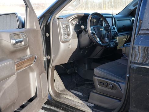 Used 2021 Chevrolet Silverado 1500 LT image 13