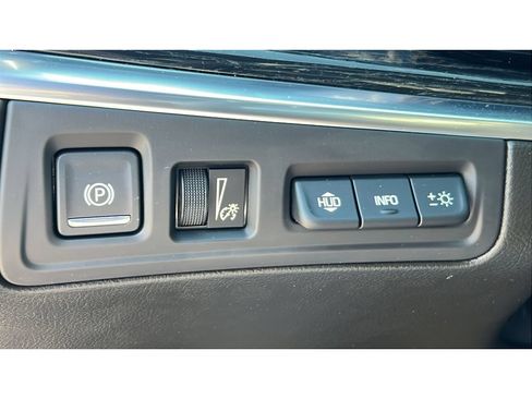 Certified 2026 Cadillac XT5 Premium Luxury w/ Driver Assist Package AWD/4WD image 23