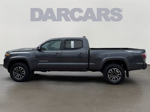 Used 2021 Toyota Tacoma TRD Sport AWD/4WD image 4