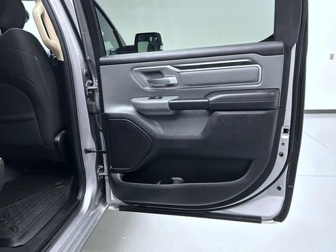 Used 2019 RAM 1500 Big Horn AWD/4WD image 17