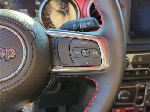 Used 2023 Jeep Gladiator Rubicon w/ Safety Group image 16