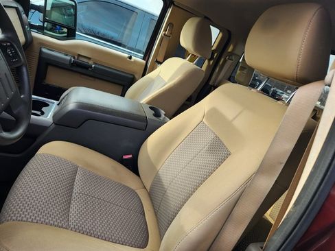 Used 2011 Ford F250 XLT w/ XLT Premium Pkg image 13