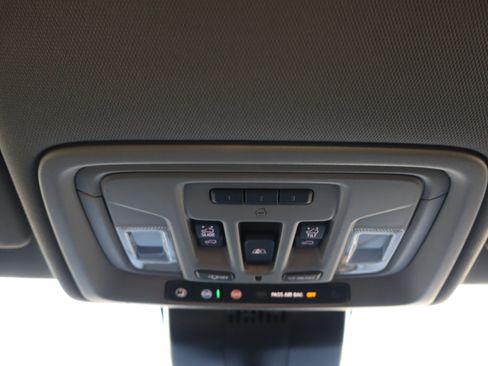 Used 2024 Chevrolet Silverado 1500 LT Trail Boss w/ Convenience Package II AWD/4WD image 32