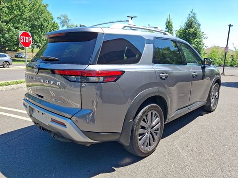 Certified 2024 Nissan Pathfinder SL w/ SL Premium Package AWD/4WD image 6