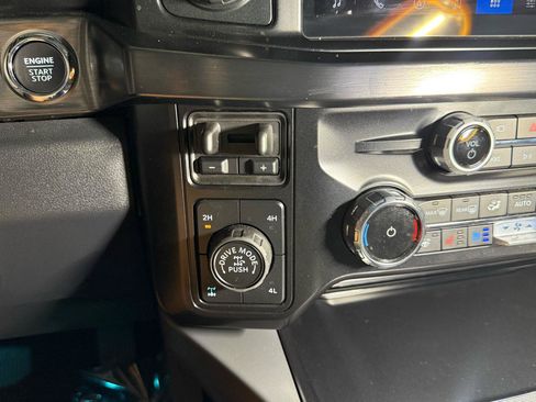 Used 2025 Ford F250 Lariat w/ Lariat Ultimate Package AWD/4WD image 24