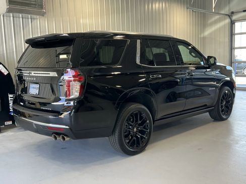 Used 2024 Chevrolet Tahoe Premier AWD/4WD image 3