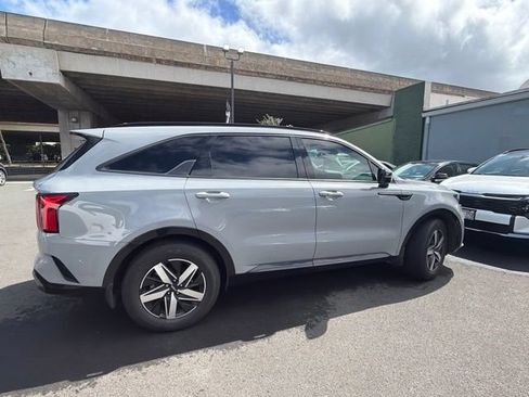 Used 2023 Kia Sorento EX FWD image 8