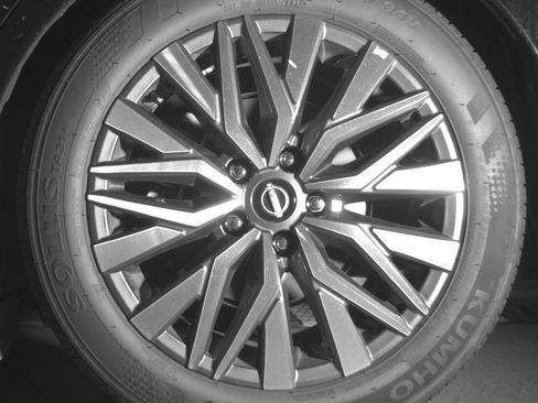 Used 2025 Nissan Altima 2.5 SV image 11