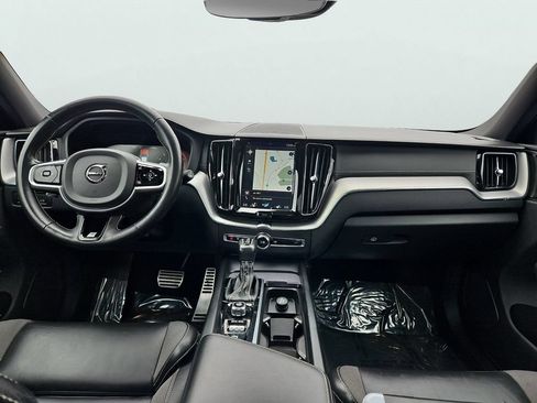 Used 2020 Volvo XC60 T6 R-Design w/ Protection Package Premier AWD/4WD image 11