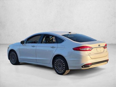 Used 2017 Ford Fusion SE w/ Fusion SE Technology Package AWD/4WD image 7