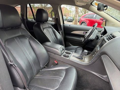 Used 2013 Lincoln MKX FWD image 22