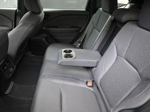 Certified 2025 Subaru Forester Premium AWD/4WD image 21