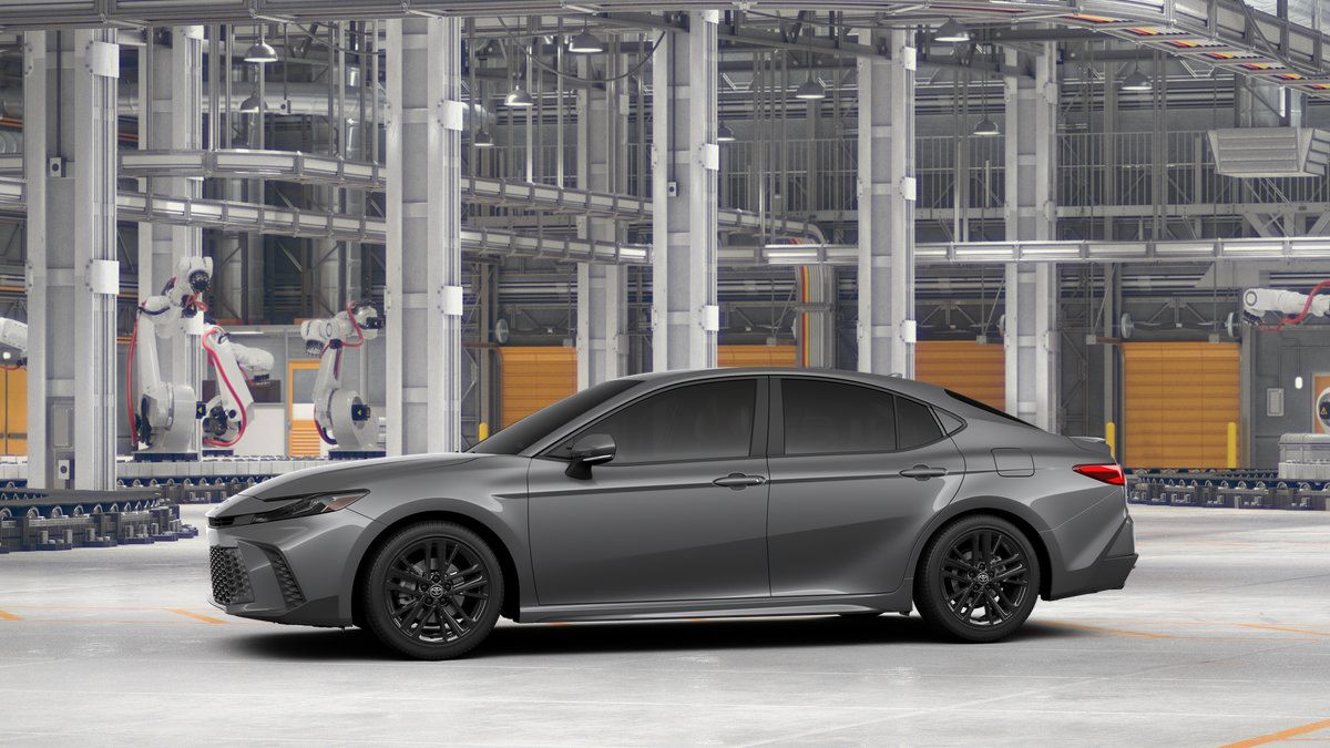 New 2026 Toyota Camry SE w/ Convenience Package FWD image 3