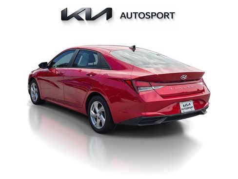 Used 2021 Hyundai Elantra SEL w/ Convenience Package FWD image 10