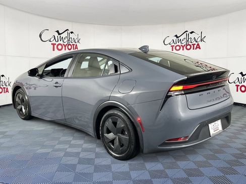 Used 2024 Toyota Prius LE image 5