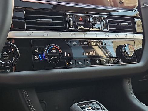 New 2026 Nissan Pathfinder Platinum AWD/4WD image 14