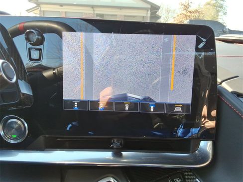 Used 2020 Chevrolet Corvette Stingray Premium Cpe w/ 3LT Preferred Equipment Group image 33