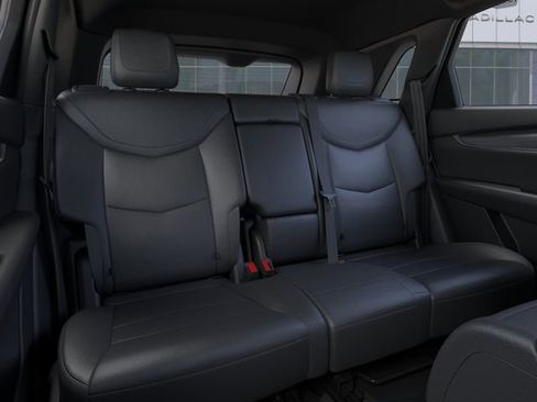 New 2026 Cadillac XT5 Luxury image 17
