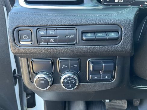 Used 2022 GMC Yukon Denali w/ Denali Premium Package RWD image 24