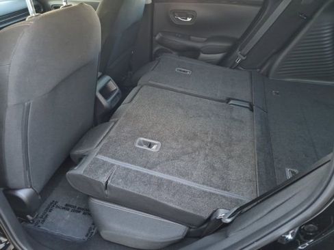 Certified 2024 Honda HR-V LX image 41