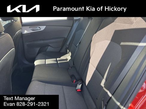 Used 2022 Kia Forte LXS image 13