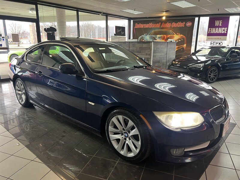 Used 2011 BMW 328i Coupe RWD image 4