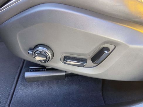 Certified 2025 Volvo XC60 T8 Polestar image 18