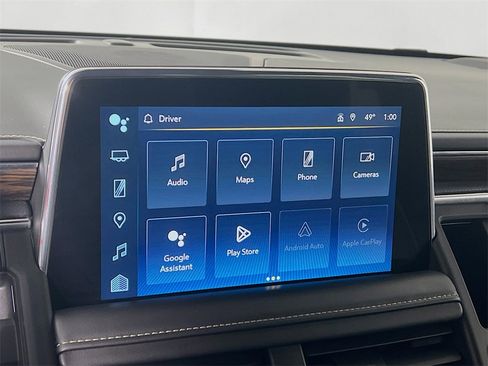 Used 2023 Chevrolet Suburban Premier image 14