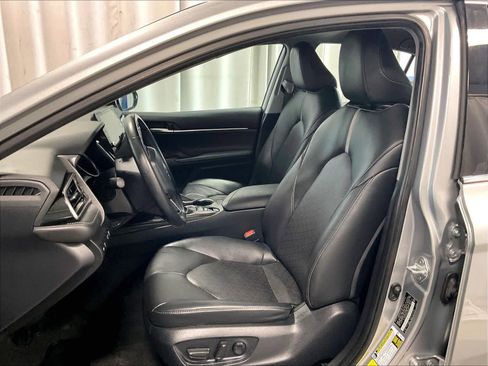 Used 2024 Toyota Camry XSE FWD image 10