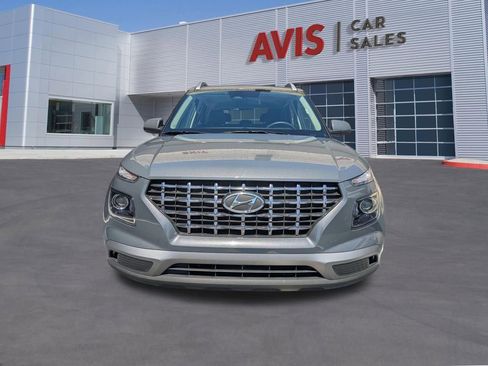 Used 2025 Hyundai Venue SEL FWD image 2